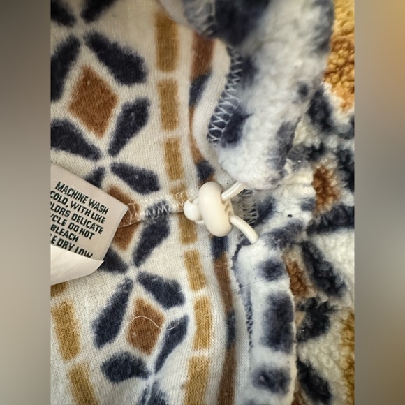 LL BEAN Women’s Ivory Nordic Aztec Print Fleece 1/4 Zip Pullover -  Size S - Picture 7 of 7